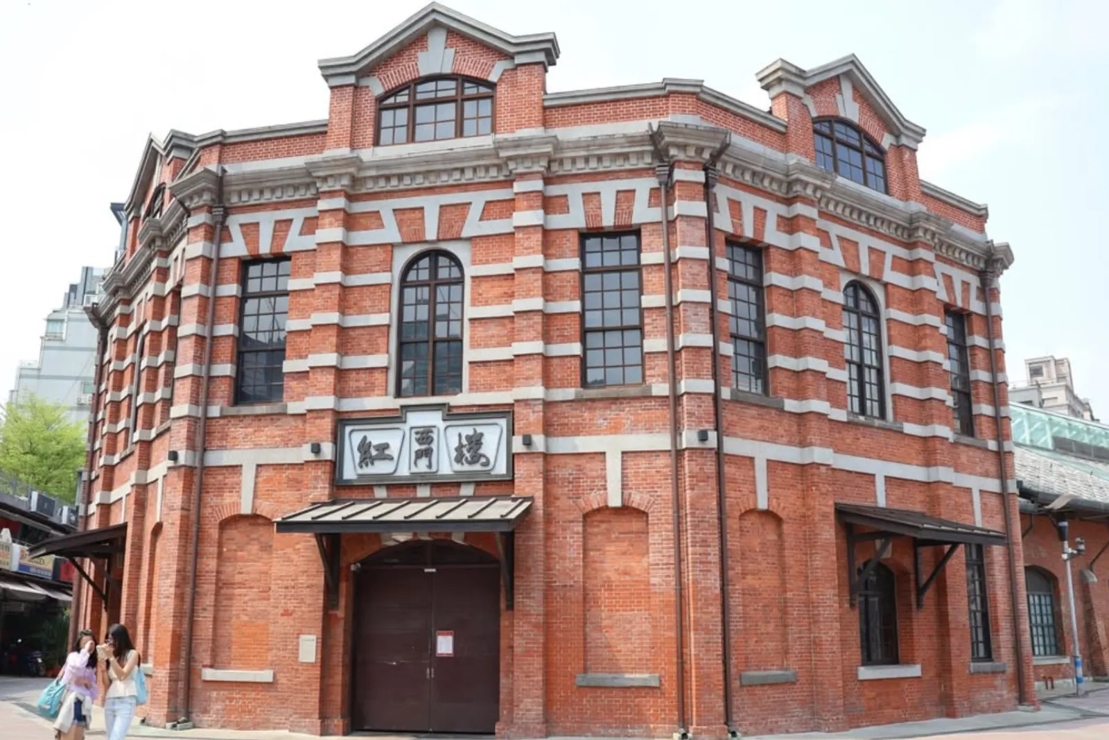 Beat the Heat in Taipei: MRT Day Trip to Zhongshan, Ximen & Gongguan + Hotel Stay Tips 6 6
