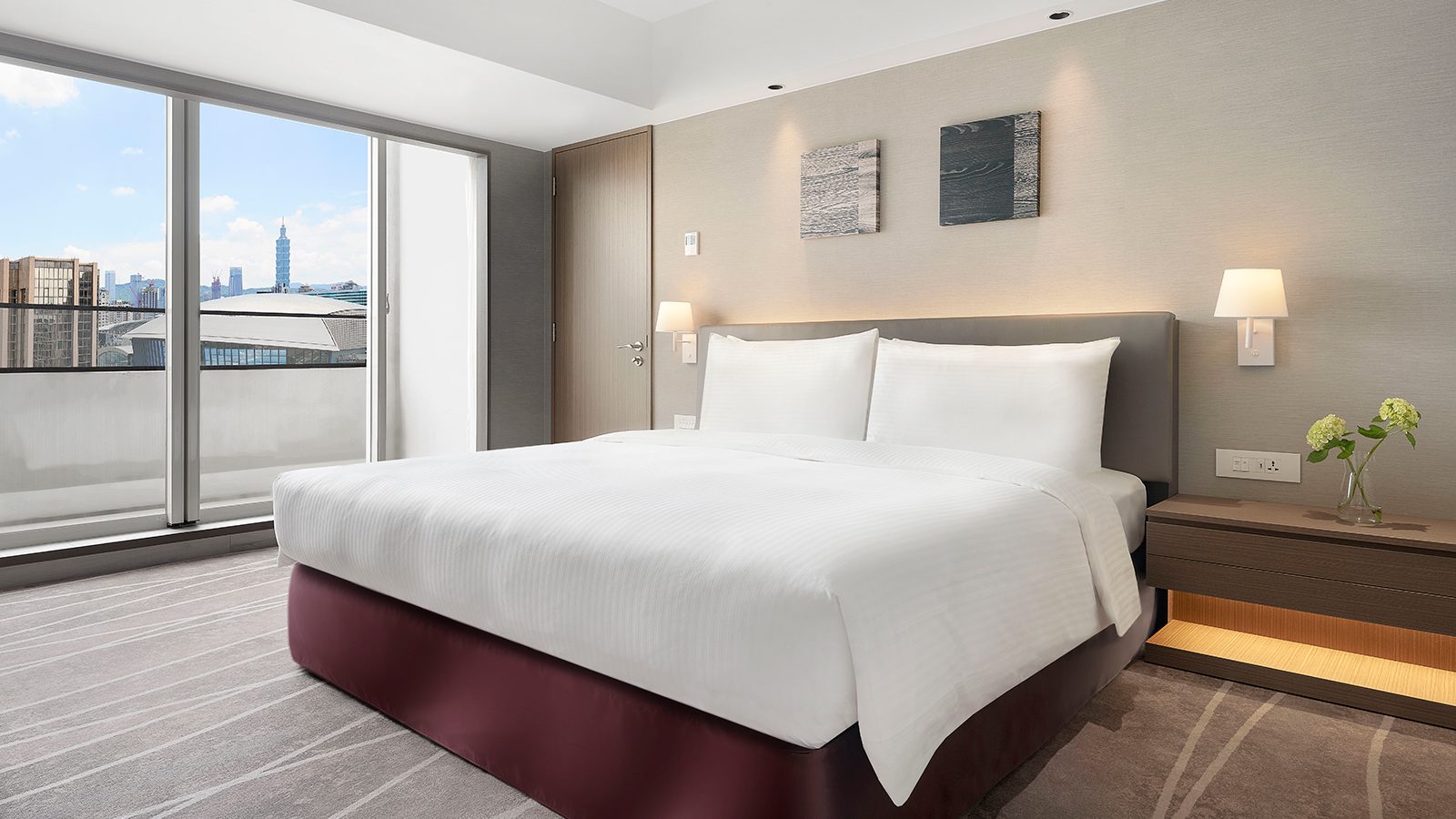 Executive Suite Bedroom